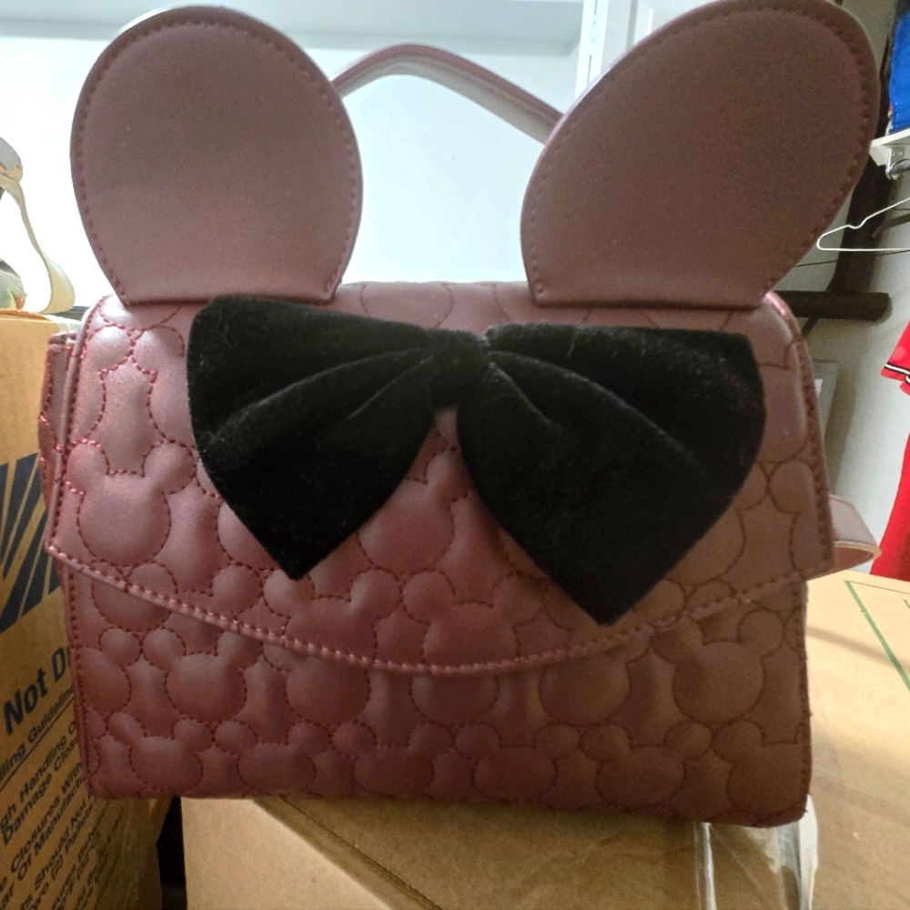 Minnie Mouse Cross Body Loungefly